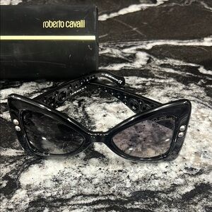 Roberto Cavalli Black Cat-Eye Sunglasses with Glossy Finish